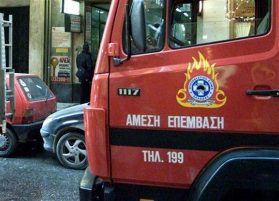 Πυρκαγιά σε διαμέρισμα στο Ψυχικό, απεγκλωβίστηκαν δύο ηλικιωμένοι